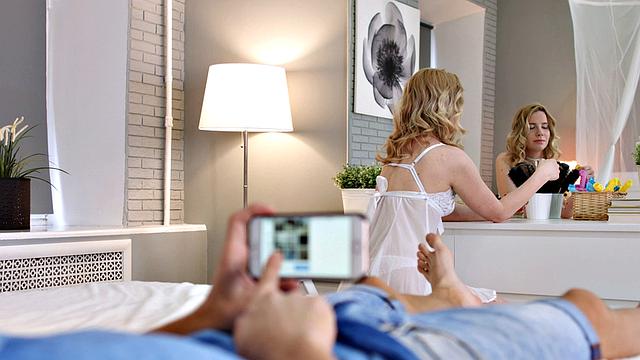 Teen Kiara Night Passionate Sex with Boyfriend