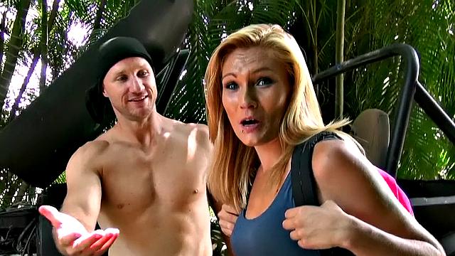 Get a taste of this bald pussy getting licked in reverse cowgirl and deepthroating a big one in the car