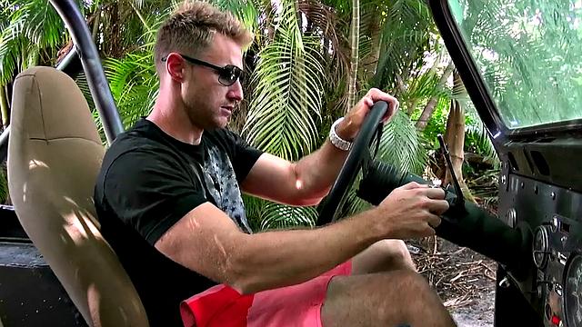 Get a taste of this bald pussy getting licked in reverse cowgirl and deepthroating a big one in the car