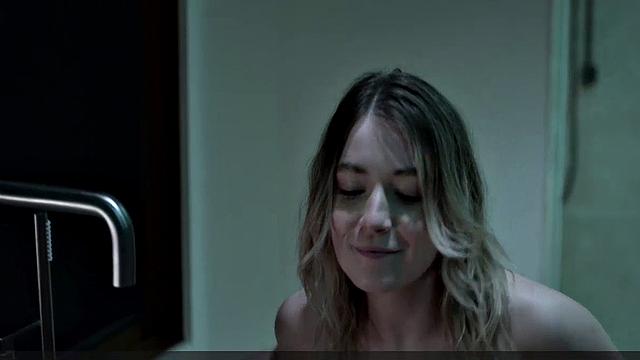 Sarah Bolger nude ass