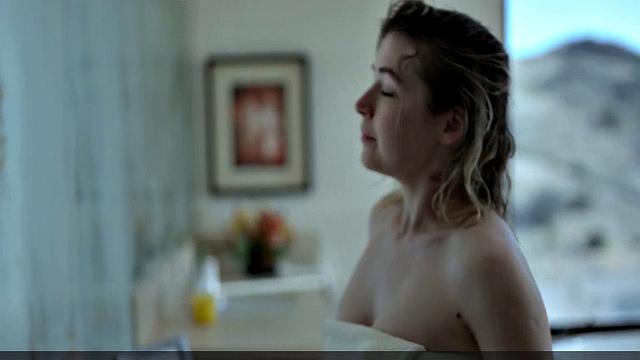 Sarah Bolger nude ass