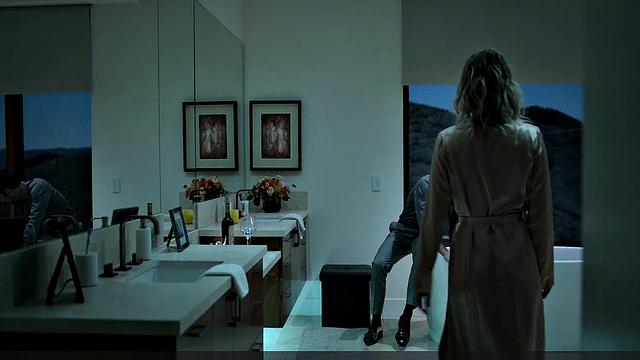 Sarah Bolger nude ass