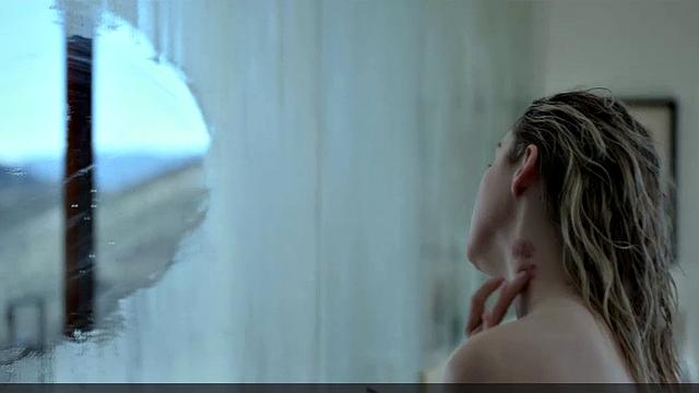 Sarah Bolger nude ass