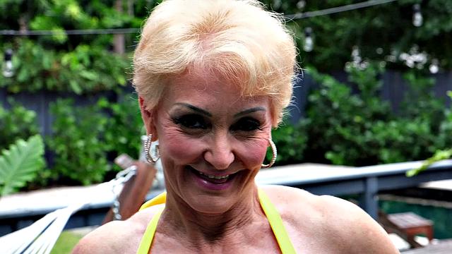 How Seka keeps her pussy tight