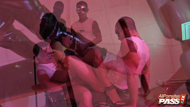 Lisa Rose intense gangbang