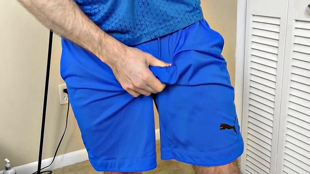 Xavier Oceane Jock Jerking Off