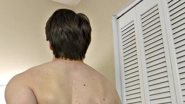 Xavier Oceane Jock Jerking Off