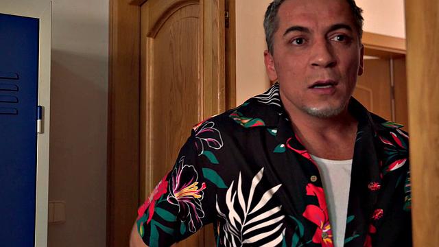 Pajama Party: A bald pussy and ass-licking threesome with a blonde and a brunette