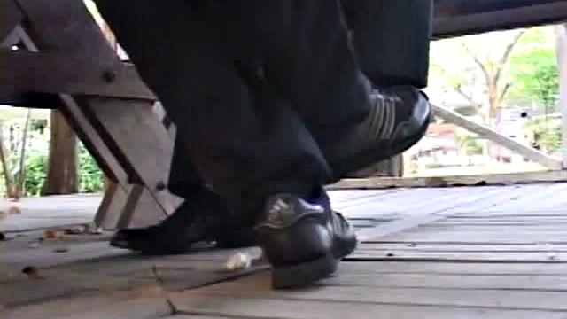 Тощий азиатский спортсмен на четвереньках ловит страсть от парня-любовника, жаркая гей-сцена интригует до предела.