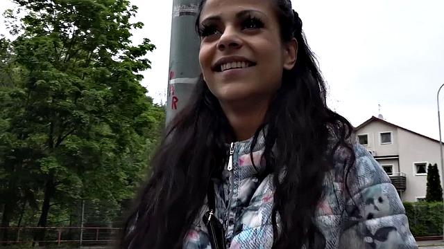Skinny eurobabe pulled into giving head during sex