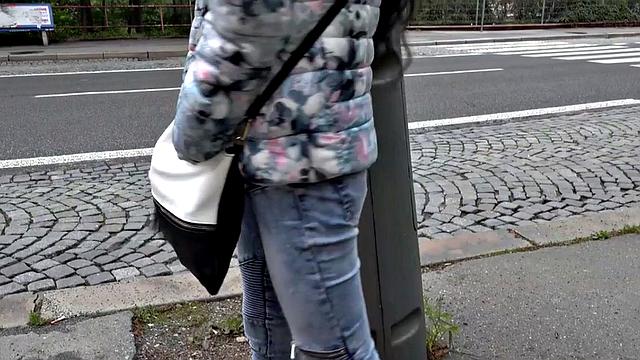 Skinny eurobabe pulled into giving head during sex