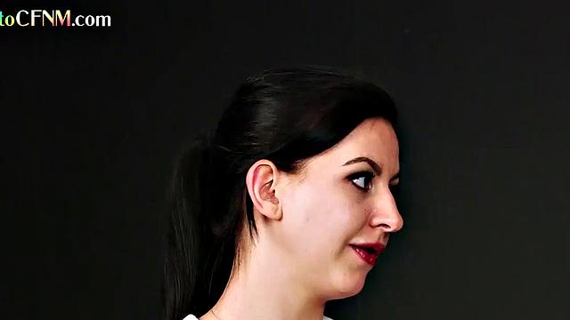 Cute CFNM encouraged by birds to give head