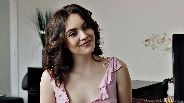 Соблазнительница 4 - Сцена 3 - Самый горячий минет