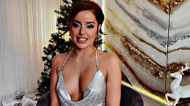 Ginger hottie with red hair fingers her trimmed wet pussy while masturbating in high heels and lingerie