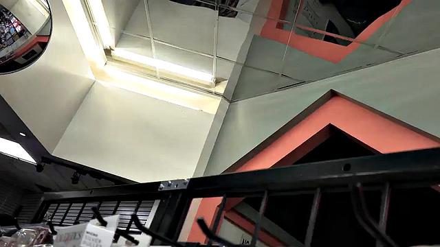 Jerking-loving slut getting cumdrenched