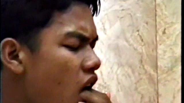 Amateur asian analpounded by BF