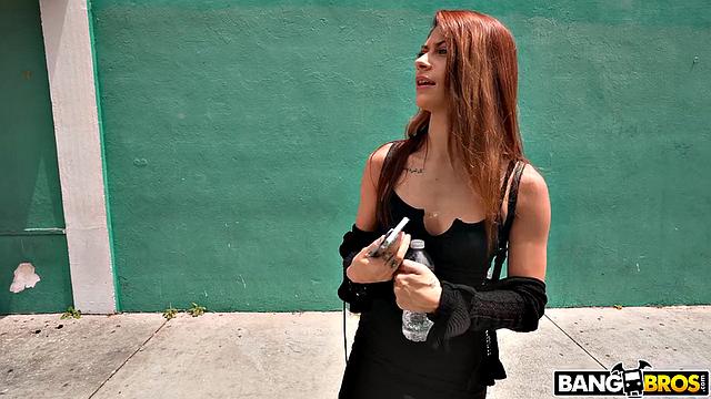 Stripper Shows Butt for Cash