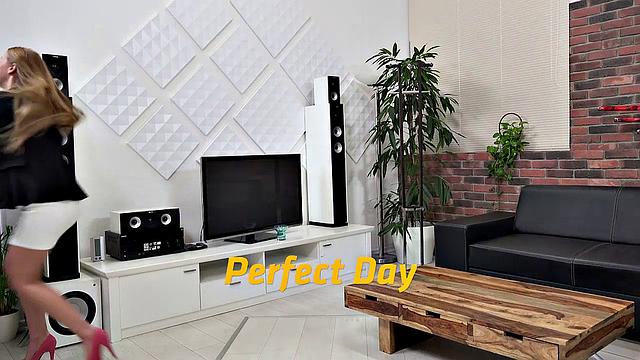 Vipissy - Lola Alexis - Piss