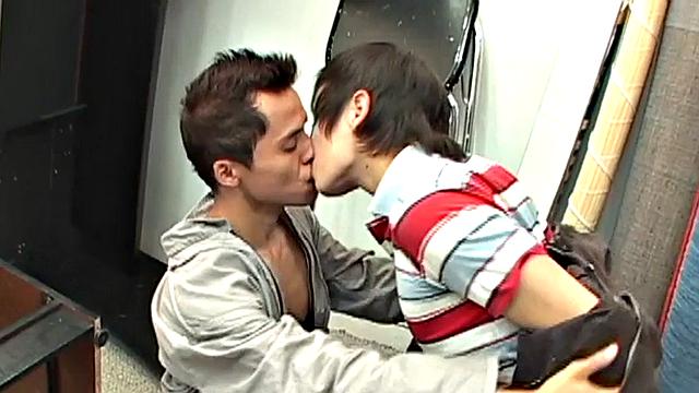 Skinny Spanish twink in uniform drilled on work by BF