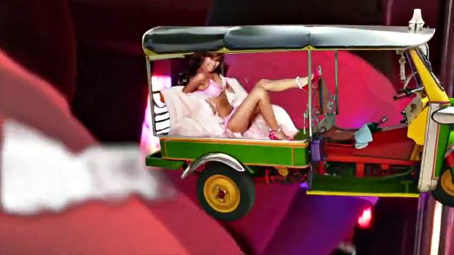 тайка трахается в анал с белым мужиком