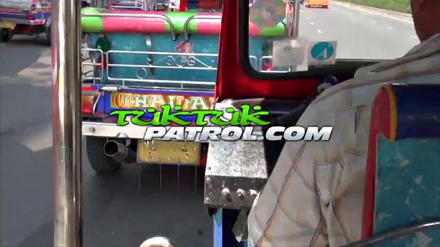 тайка трахается в анал с белым мужиком