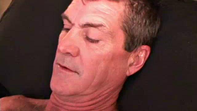 Those of you who have followed me for a long time know that I love hairy men, like this one! Jessie is originally from Georgia, moved to Florida, married and had a family, got divorced, and is now back in Georgia.