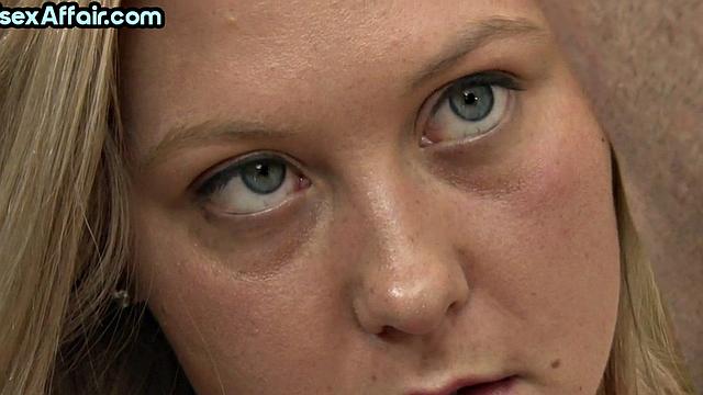 Cutie deepthroating dick in threesome