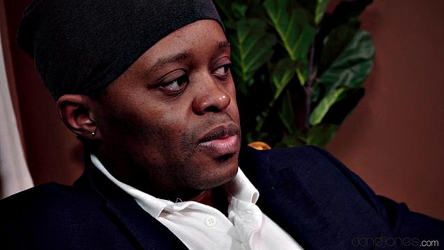 Sexy Asian shares BBC with GF