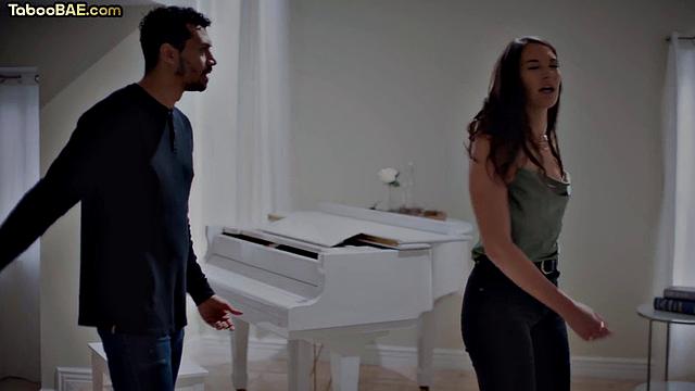 Cute babe pussyfucked by BF