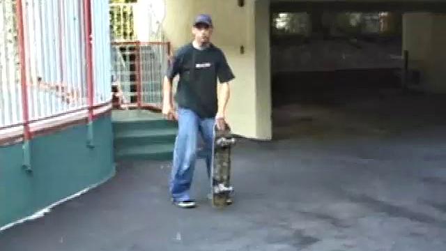 Skater Boy Jerks Off