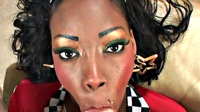 Barbee sucks ebony teen