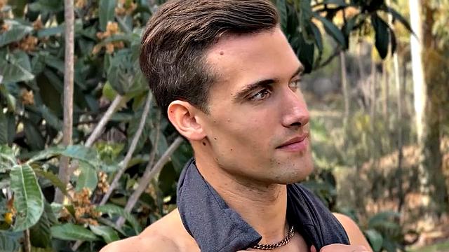 Amateur eager jock on casting wanks till cumshot