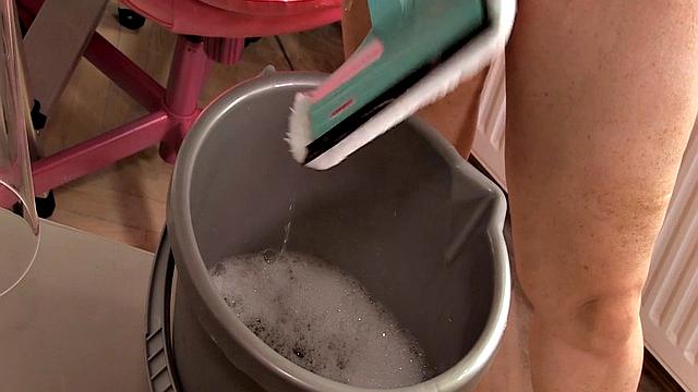 Here's to Roxee Robinson