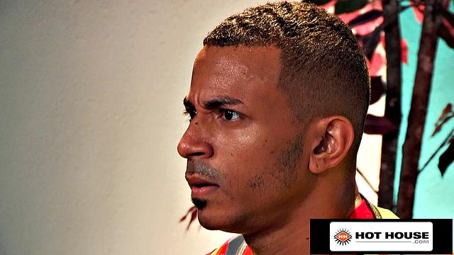 Кейд Мэддокс безжалостно раздвигает Зарио Травеза своим огромным членом