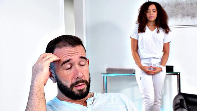 масляная ebony willow ryder скользит по телу will pounder на nuru-массажке