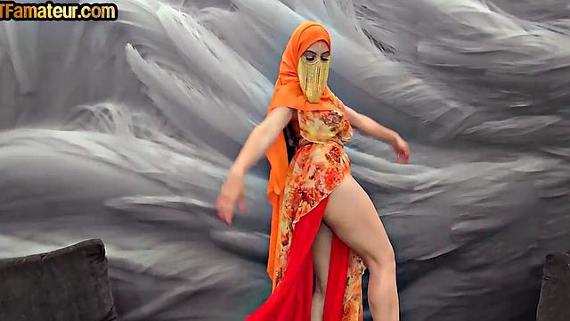 Arab hijab amateur pussynailed in passionate POV