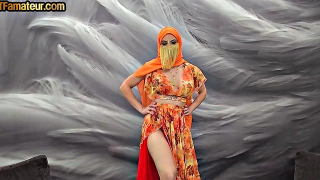 Arab hijab amateur pussynailed in passionate POV