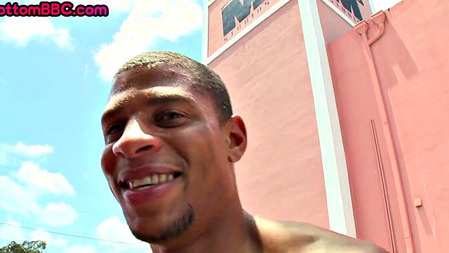 Black bottom picked up and fucked outdoors by white top