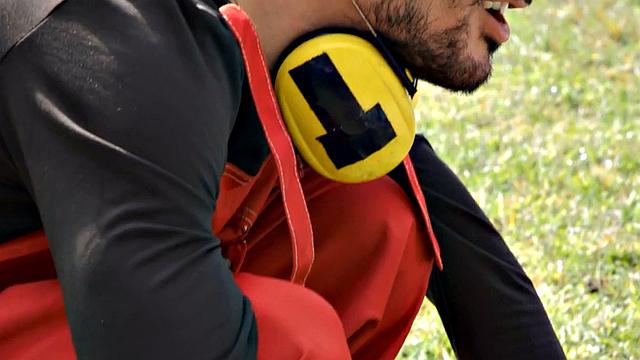 MILF bitches love fucking in threeway on big white dick