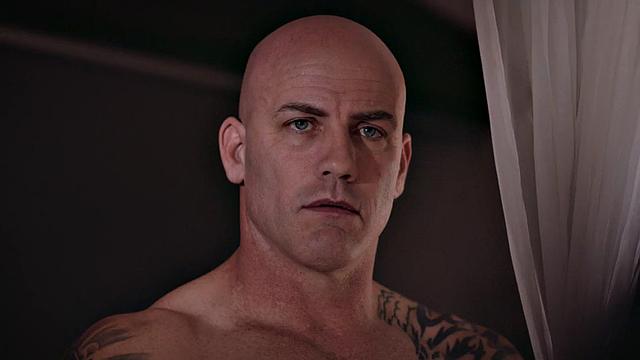 Stepdaughter fucked by stepfather in wet pussy hole