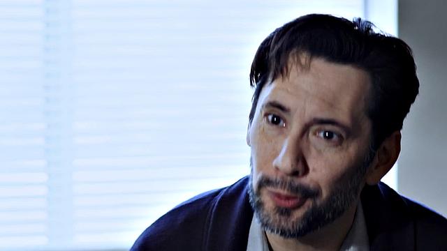 милфа с вечным аппетитом - глотает, пока кровать не скрипит