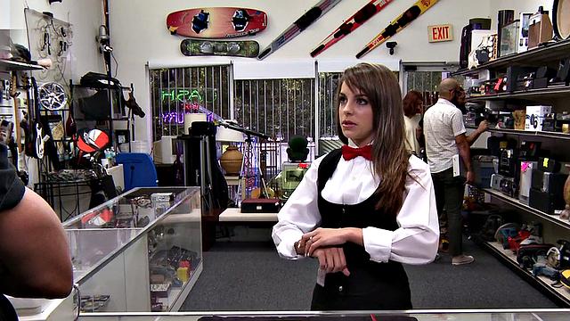 Amateur pawnshop POV babe gets banged in office by BWC