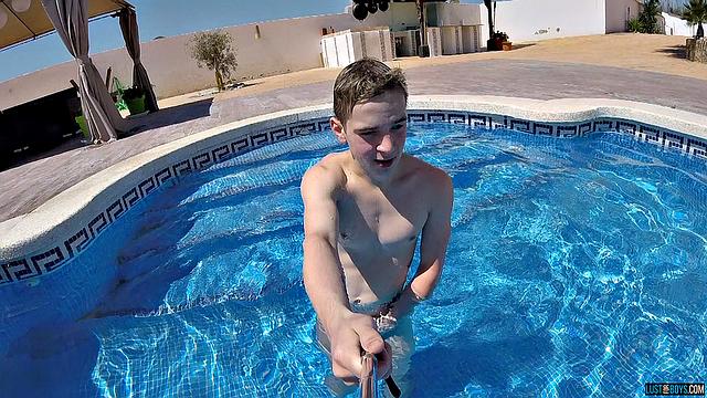 Chilling with a Cock-Stroking Twink - Taylor Blaze
