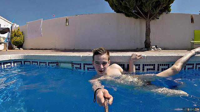 Chilling with a Cock-Stroking Twink - Taylor Blaze