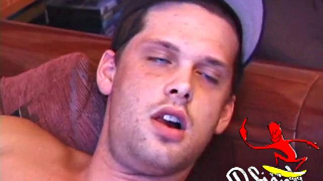 Kalvin Jacks Off With Toy