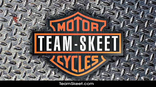 Луна С Китсуэн одна дома, но член явно не скучает