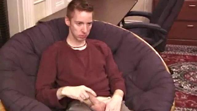 Jonathan Star gives himself a workout-guess who finishes first