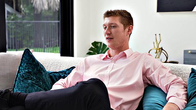 Мачеха устраивает жаркую сцену в день помолвки