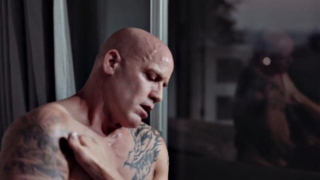 Sinning stepdaughter deepthroating stepdaddy in affair