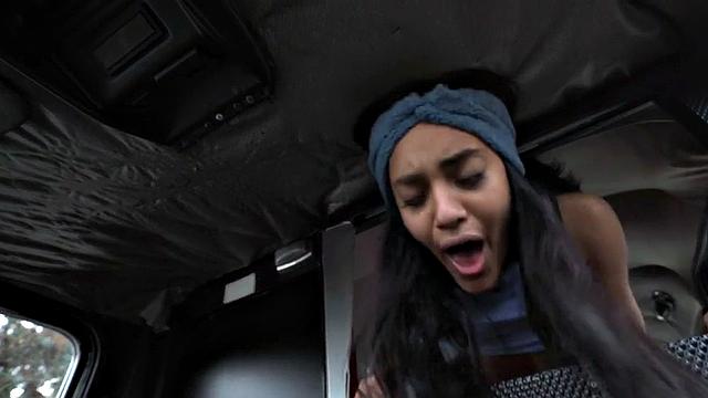 Real babe fucked in backseat for free taxi ride